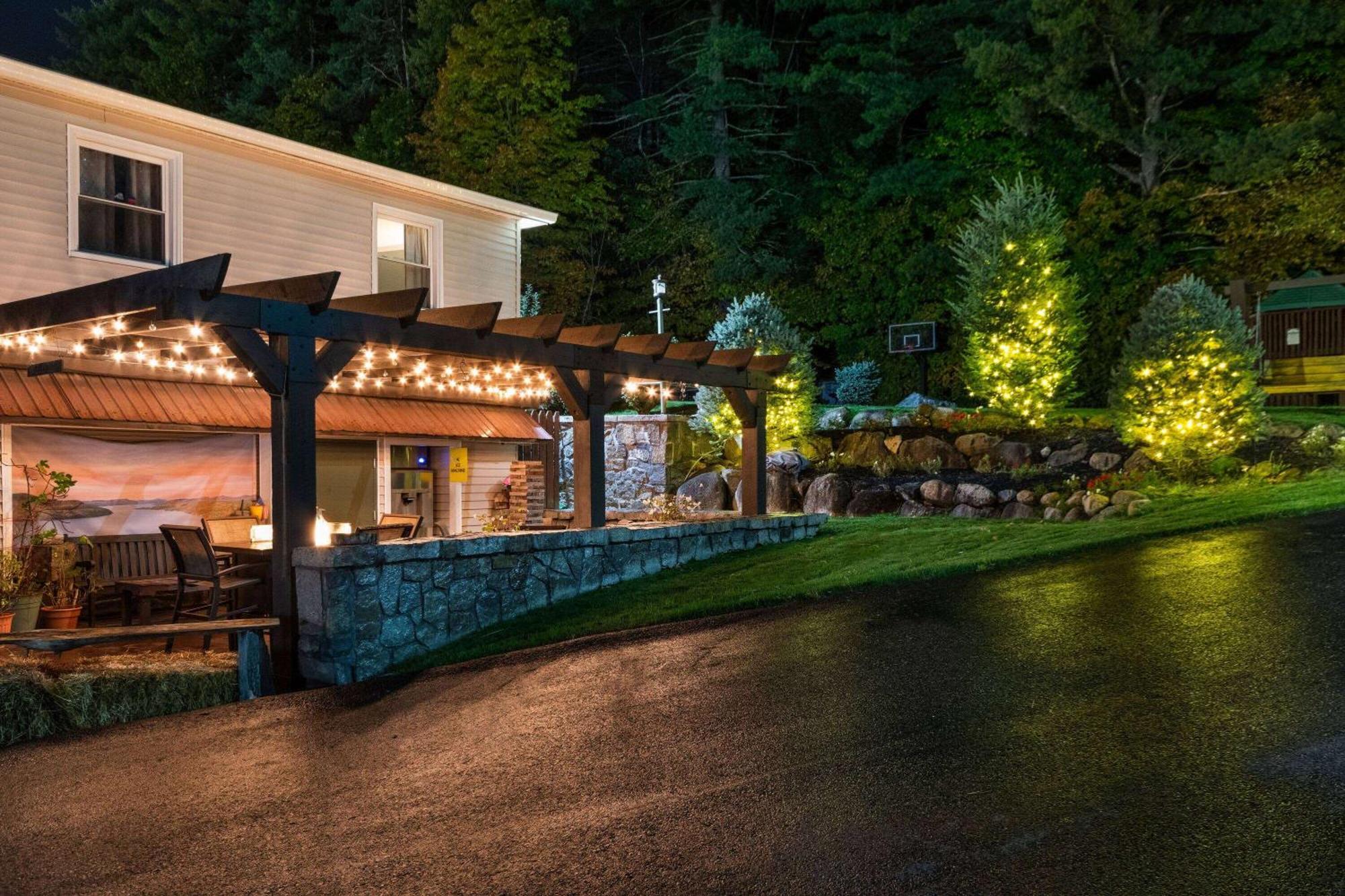 Super 8 By Wyndham Lake George/Downtown Exterior foto